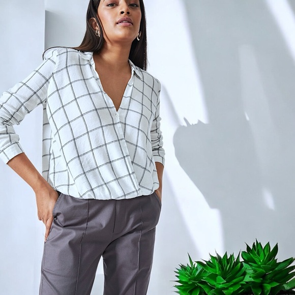 GAP Women White Windowpane Plaid Wrap-Front Shirt - Picture 9 of 16